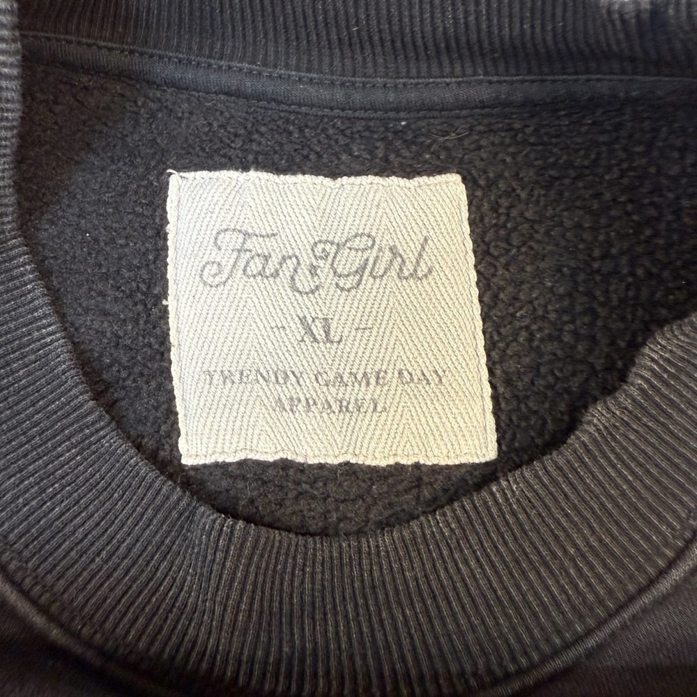 Fan Girl Minnesota Vikings Crewneck Black Heathered Sweatshirt Womens Size XL - Picture 2 of 8